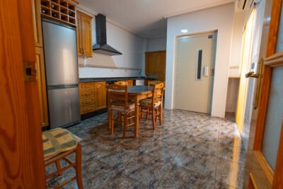 Chalet pareado en Avenida Menéndez Pidal