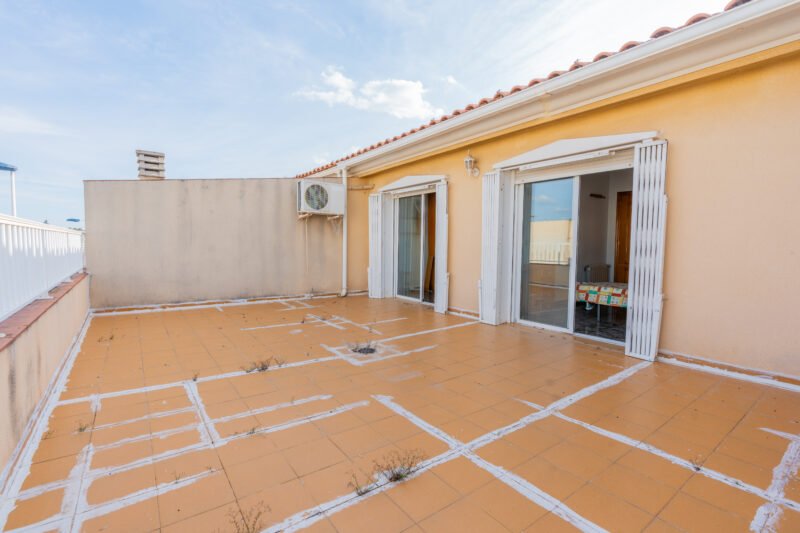 Chalet pareado en Avenida Menéndez Pidal