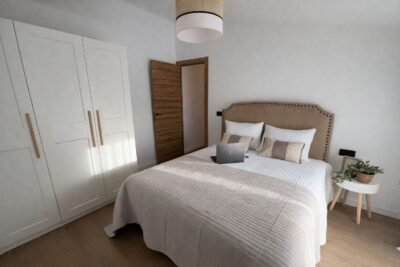 Casa / Chalet independiente en venta en CL Milagros, 15