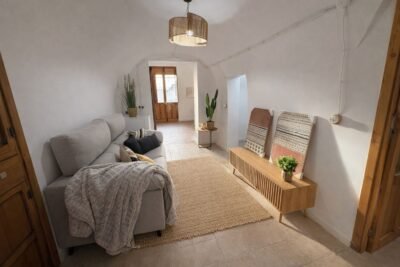 Casa / Chalet independiente en venta en CL Milagros, 15